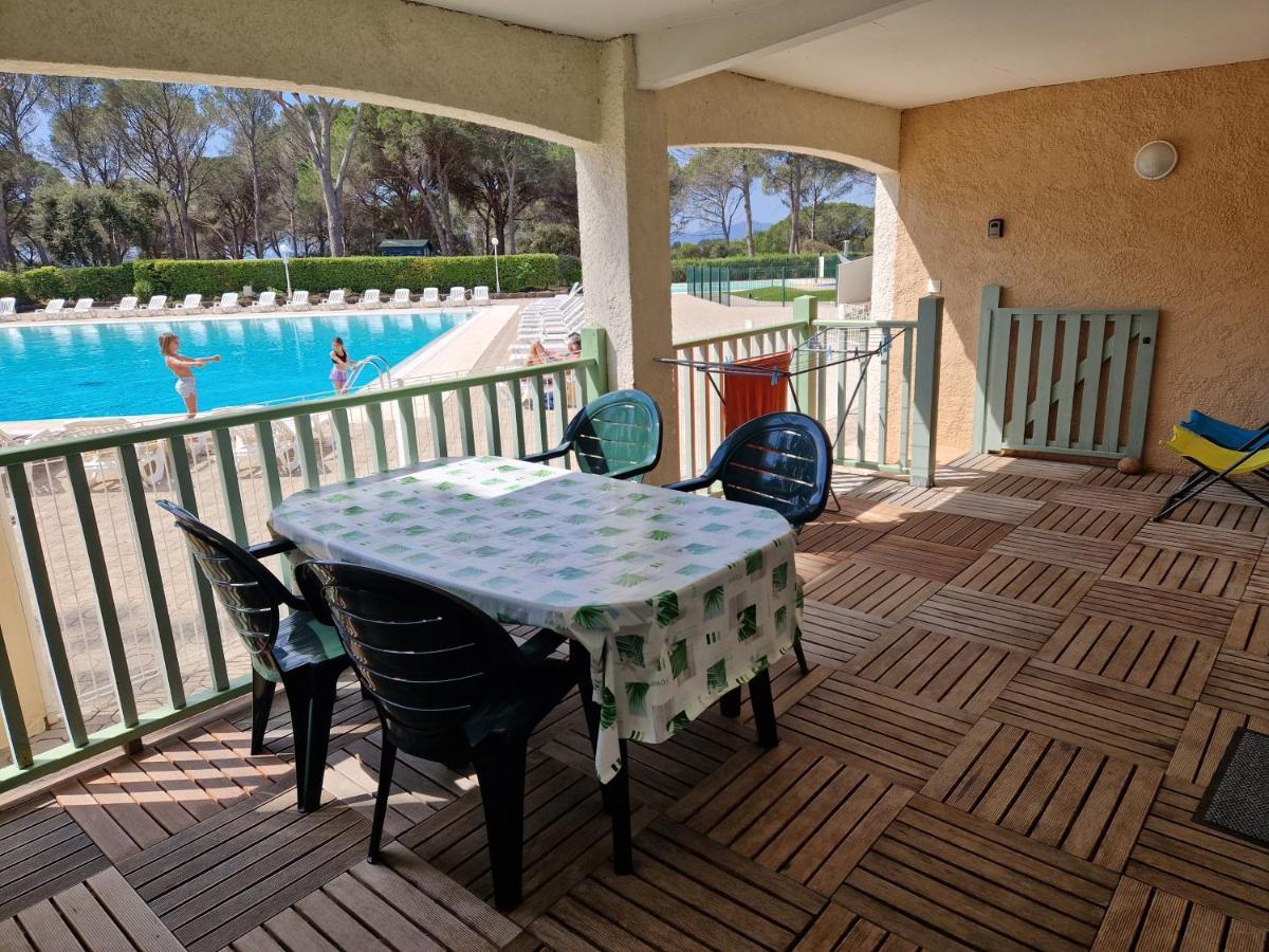 Grand T3 - Terrasse Les Pieds Dans L'Eau - Climatisation Apartment Saint-Raphael  Exterior photo